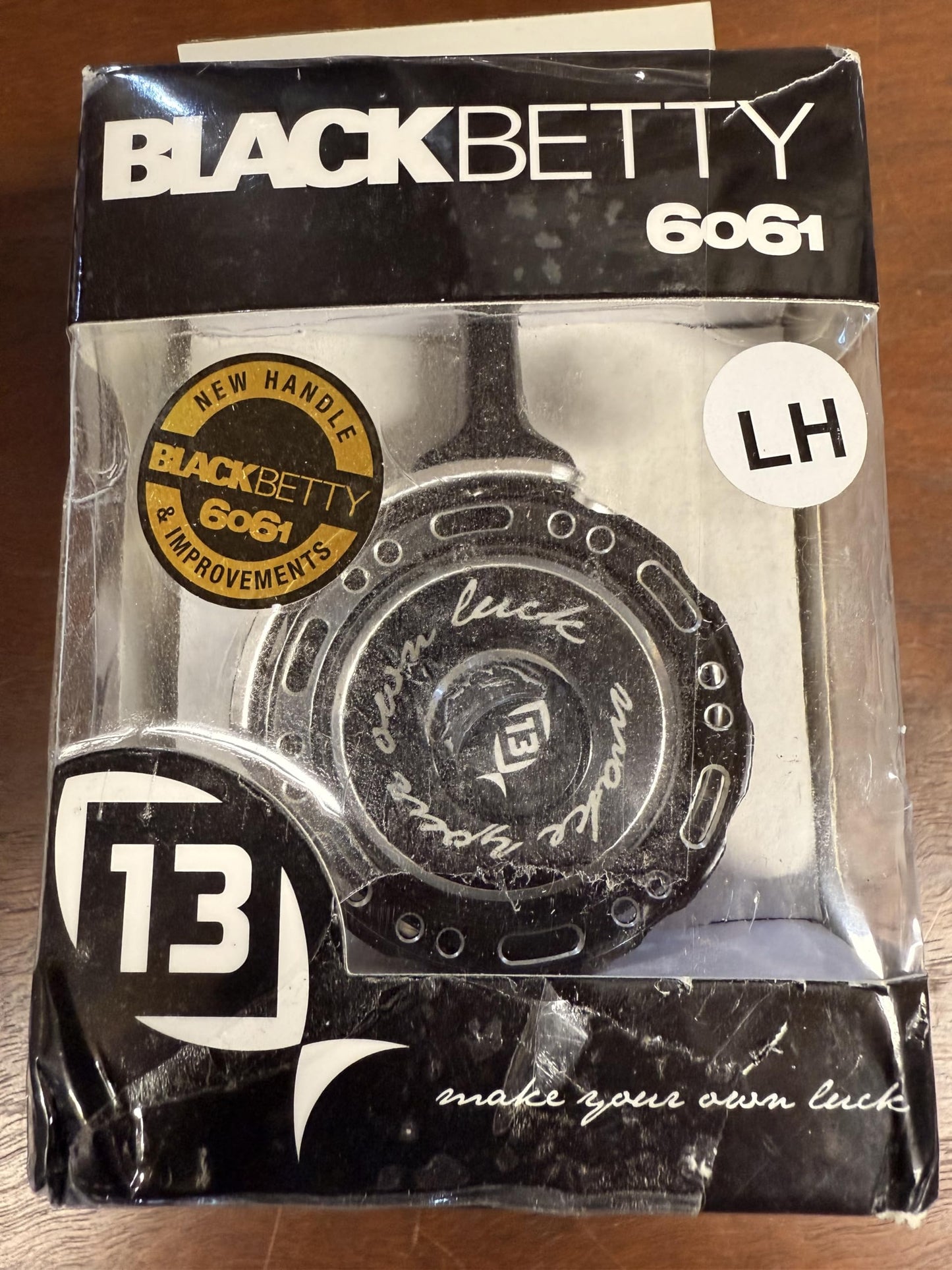 13 FISHING - Black Betty 6061 - Inline Ice Fishing Reels Right Handed